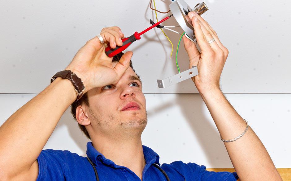 installateur électricien Paris 4